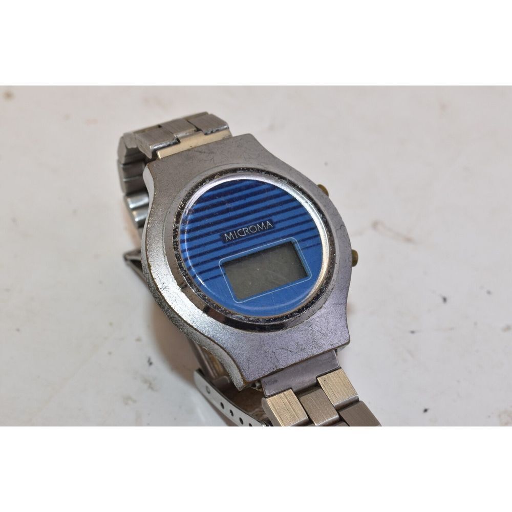 Microma Blue Horizon LCD Wristwatch‎ Stainless Steel Vintage